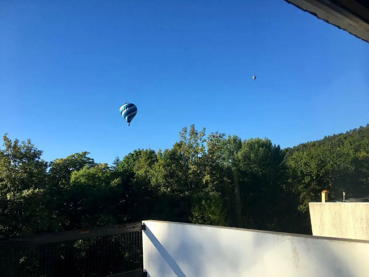 Studio 4p au pied du château de Murol 0*,